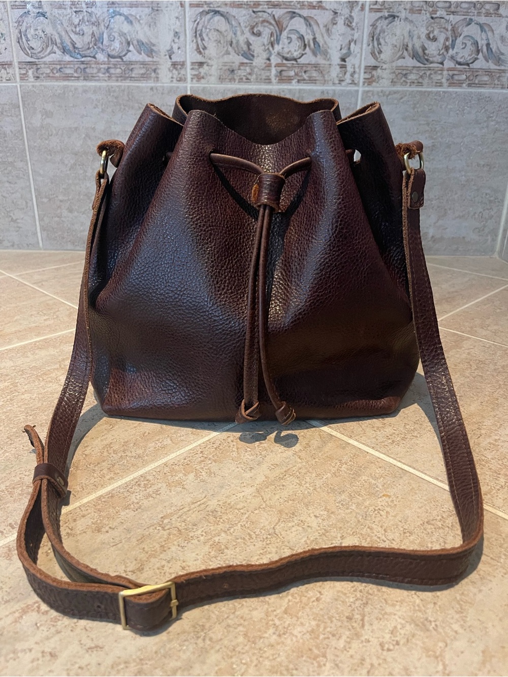 Women’s Brown Leather Bucket Bag with Drawstring closure - large